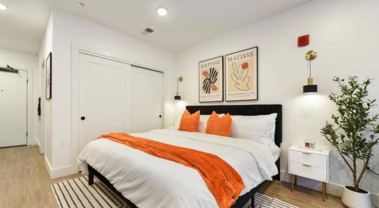 Apartment | Suitable for remote work | Pet-friendly in Pittsburg, PA
