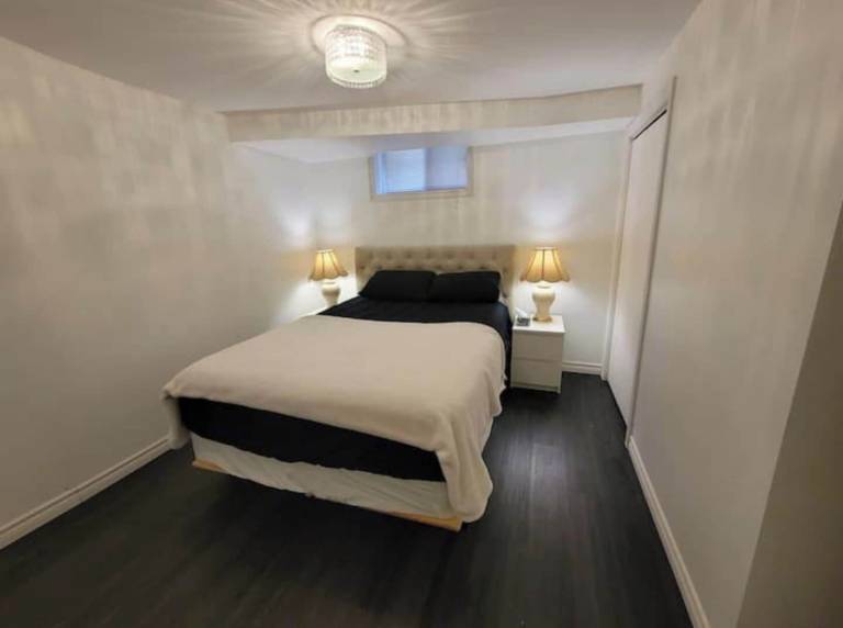 Apartment Ajax