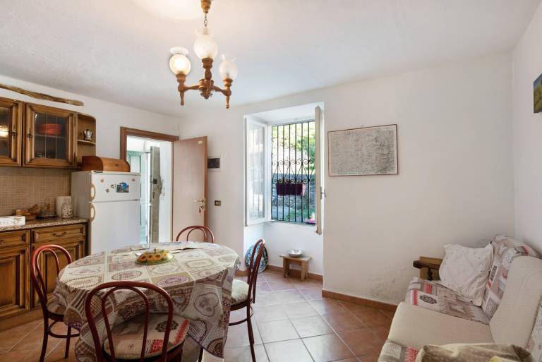 Apartment 'Orizzonte Calmo' with Mountain View, Garden and Wi-Fi — photo 4