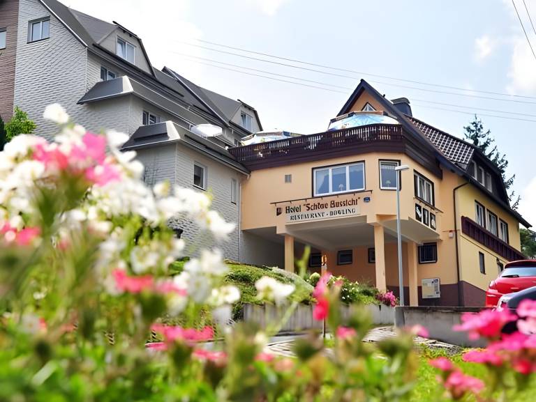 Hotel Schöne Aussicht in Neuhaus am Rennweg