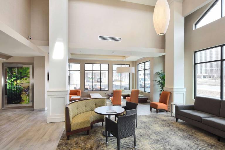 Hilton Garden Inn Reagan National Airport — photo 2