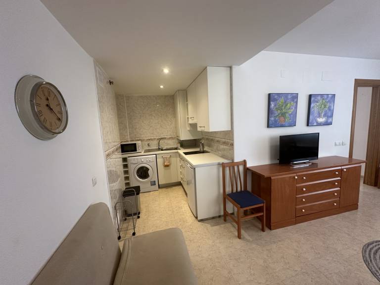 Holiday apartment with pool — photo 2