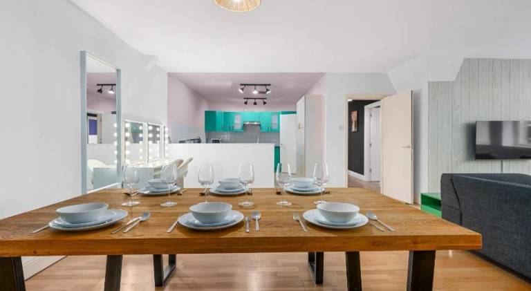 Apartment | Close to Manchester Town Hall | Pets allowed — photo 3