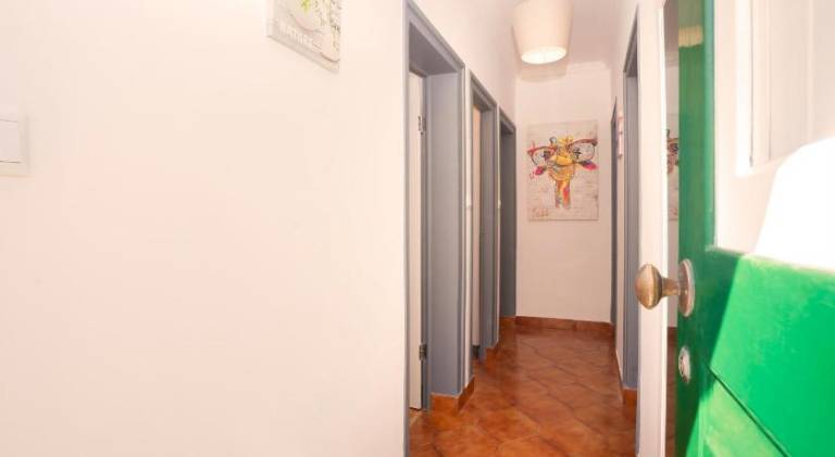 Fully equipped nice villa with patio, garden & jacuzzi | Next to the beach | Suitable for remote work | Pets are welcome — photo 5