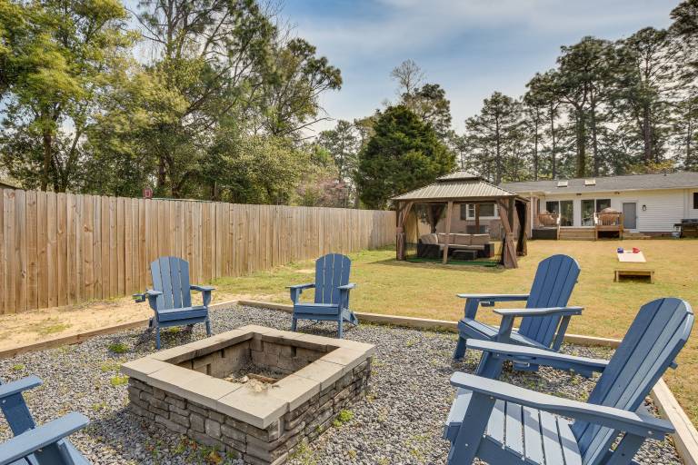 Golf, Ride & More! Home in Dtwn Southern Pines in Southern Pines, NC
