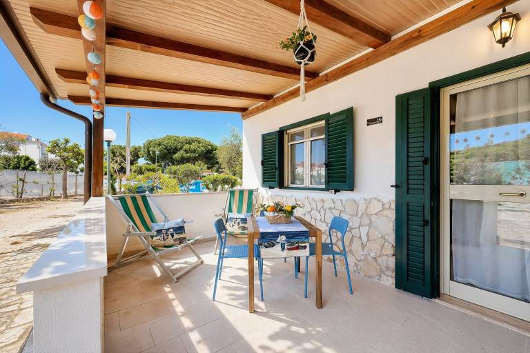 Studio with grill, fast internet & patio | City view — photo 2