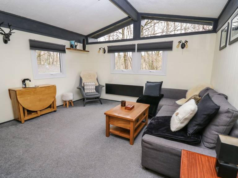 Family-oriented cottage with garden, BBQ & pool | Dogs allowed — photo 4