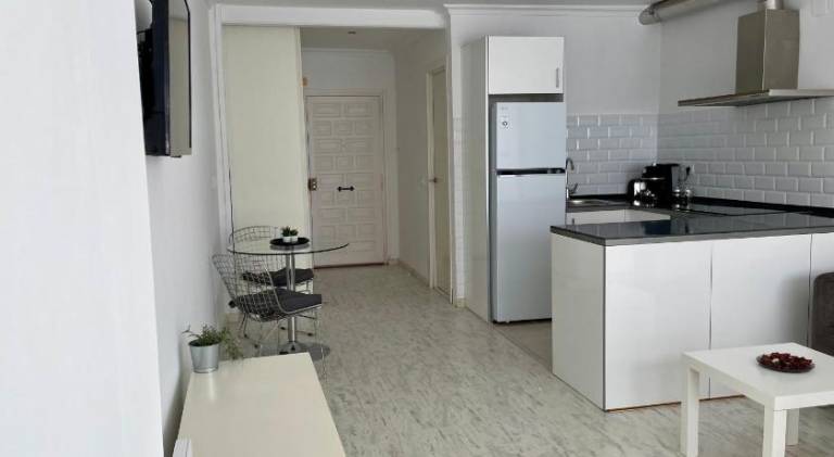Beautiful rental apartment with garden & private pool | Suitable for remote work | Pets are welcome — photo 4