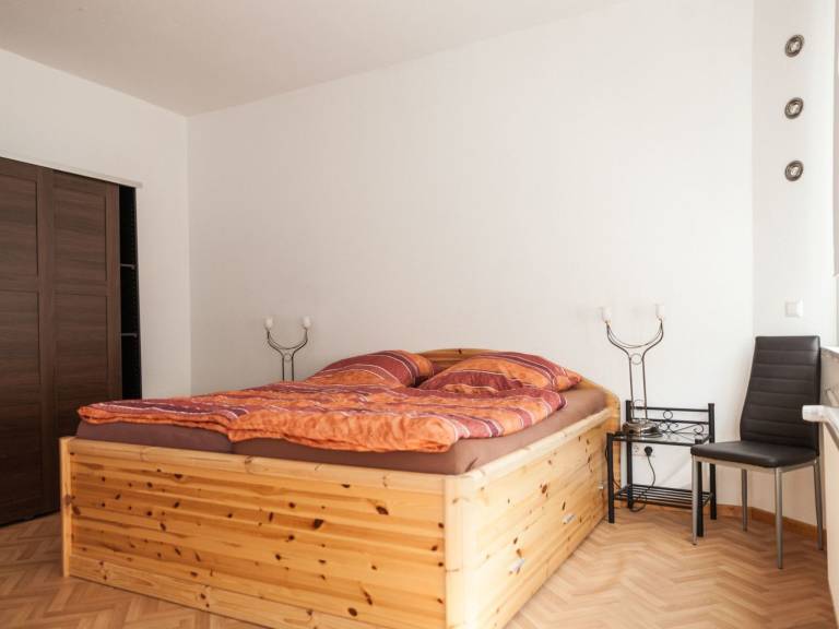 Apartment with yard & terrace | Nature view — photo 4