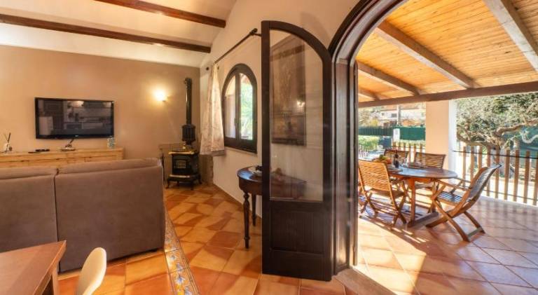 Villa with pool | Pet-friendly — photo 4