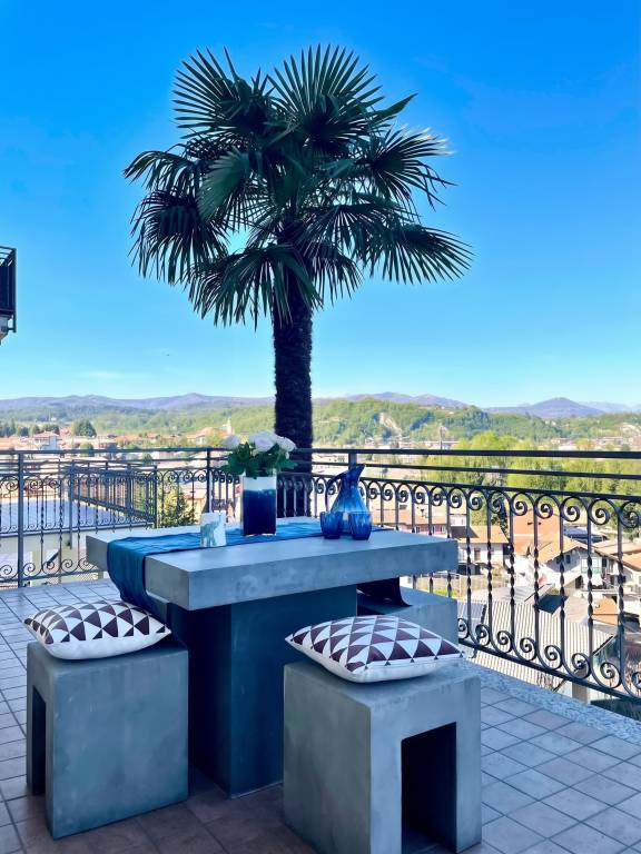 Ferienwohnung in Arona f&uuml;r max. 4 Personen
