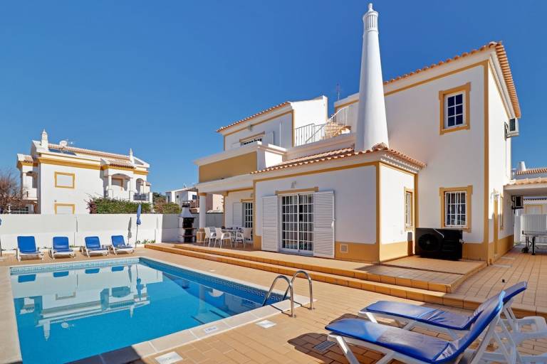 Villa Guia