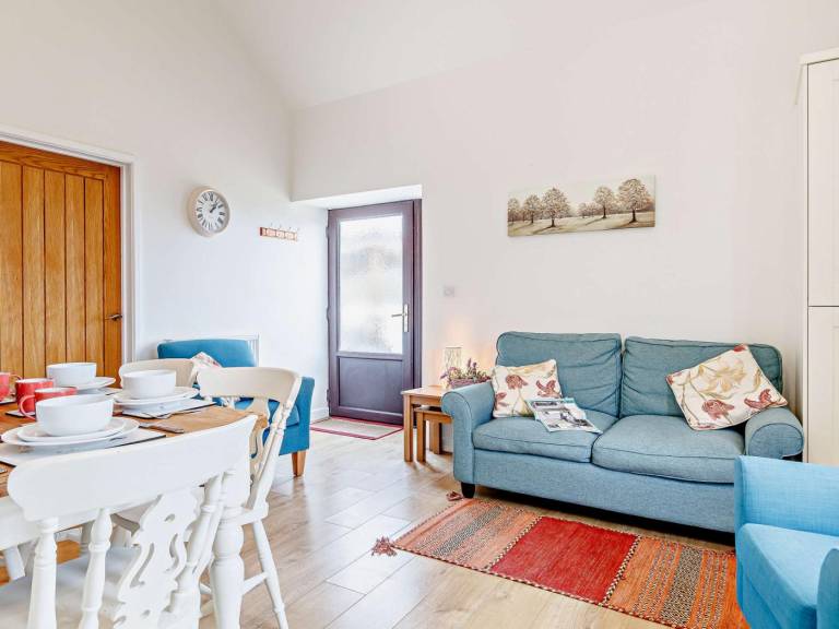 Fully equipped beautiful cottage with garden & jacuzzi | Dogs allowed — photo 4
