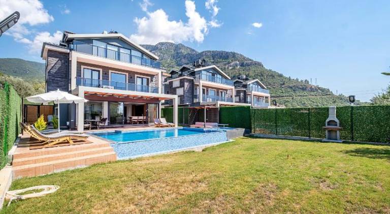 Villa with sauna, BBQ & yard — photo 4