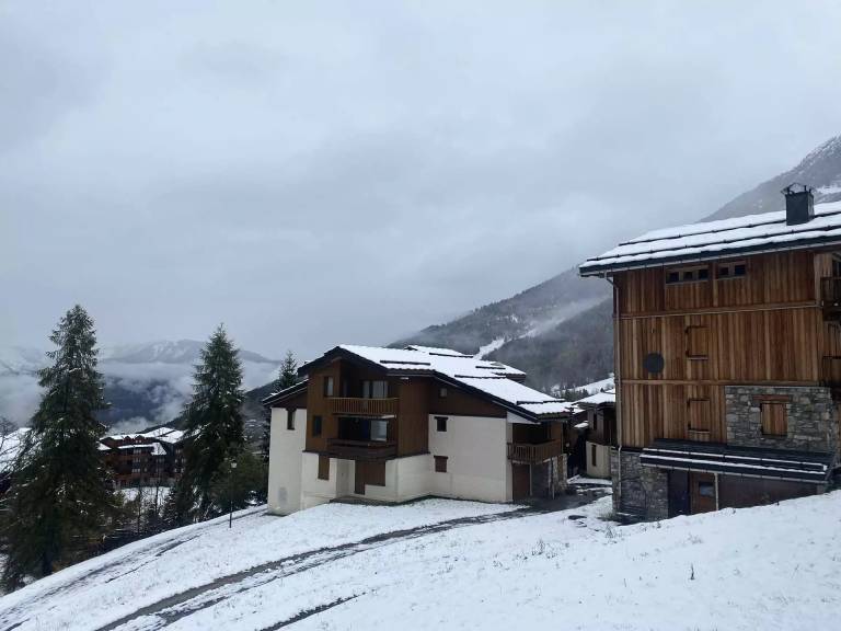 Residence Souche - La Souche 10 - Nice 2 rooms, terrace skis at the feet in Les Belleville