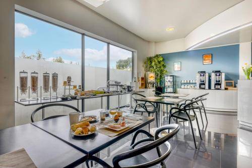 Charming serviced apartment with patio | Dogs allowed — photo 5