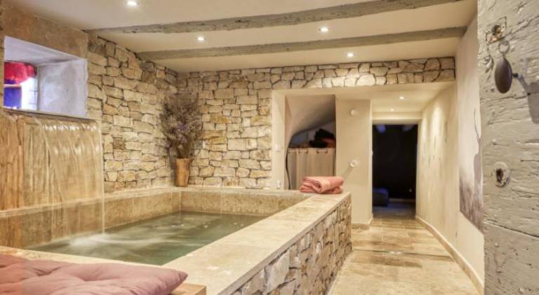 Pleasant house with pool | Pets are welcome in L'Isle-sur-la-Sorgue