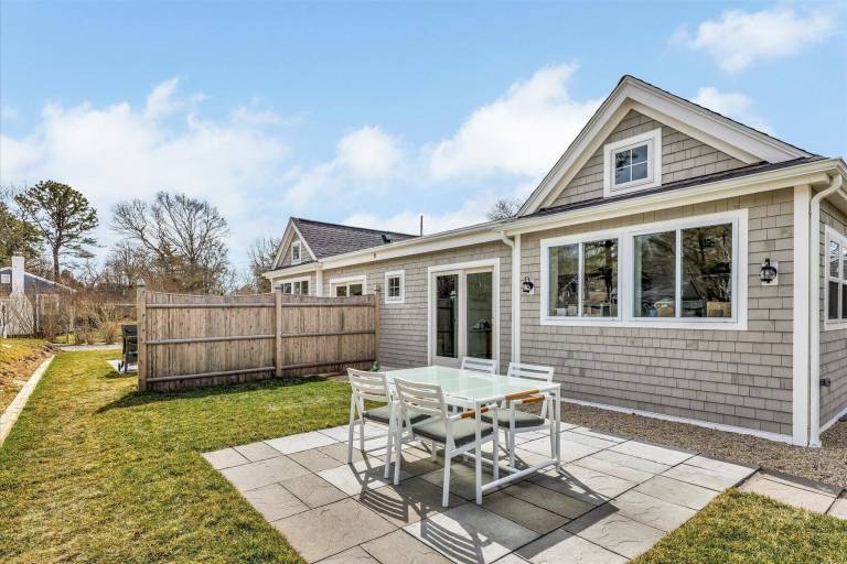 Cabin  Yarmouth