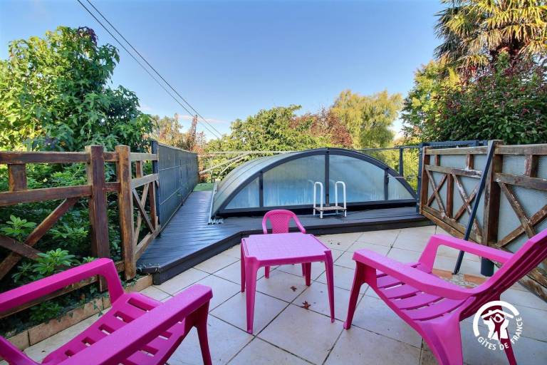 Gite with terrace, yard & BBQ | Dogs allowed — photo 3