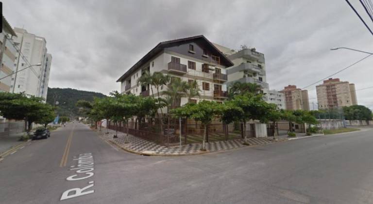 Rental apartment with 2 rooms for 6 persons in Guarujá