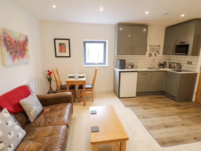 Child-friendly cottage with garden | Pets allowed — photo 4