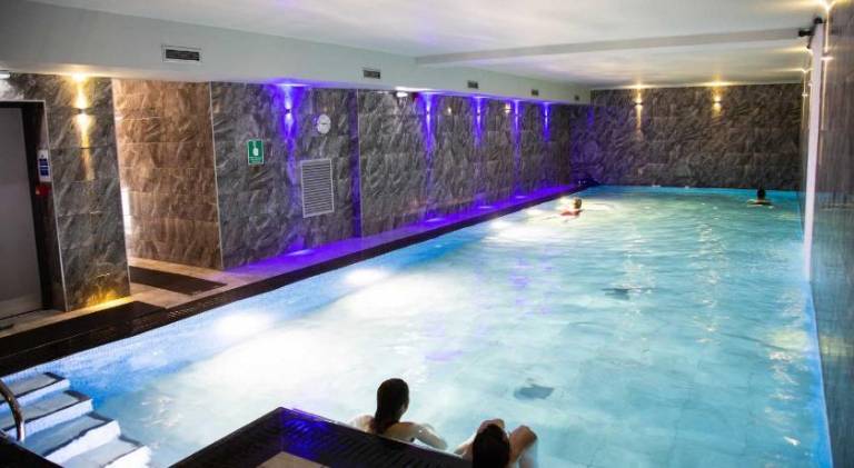 Biskey Howe Central - FREE off-site Health Club access with Pool, Sauna, Steam Room & Gym — photo 3
