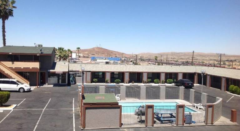 Budget Inn On Historic Route 66, Barstow — photo 4