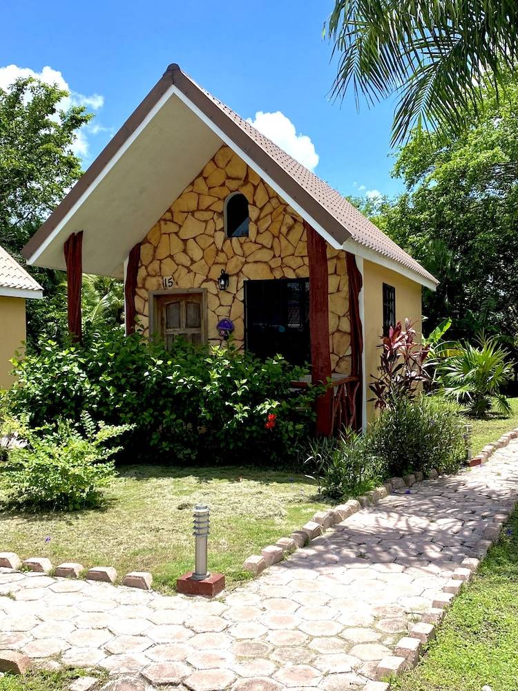 Cabin  Orange Walk