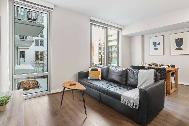 Comfy Stay by Clarendon Metro