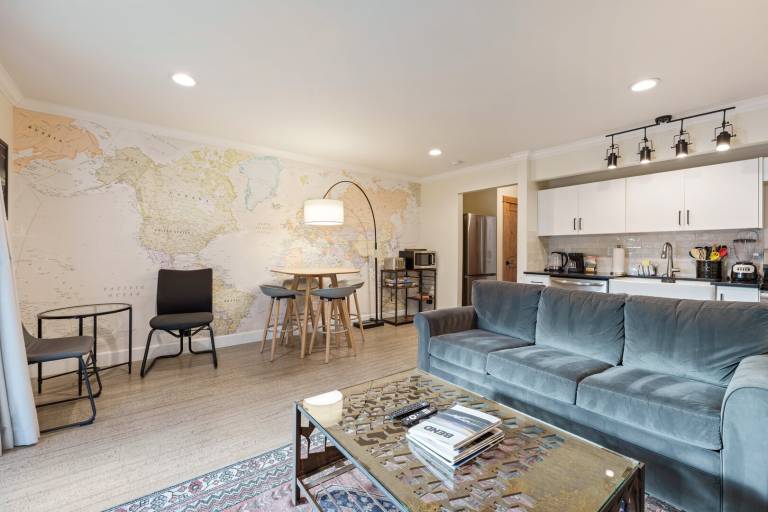 Condo with 1 room for 4 persons — photo 3