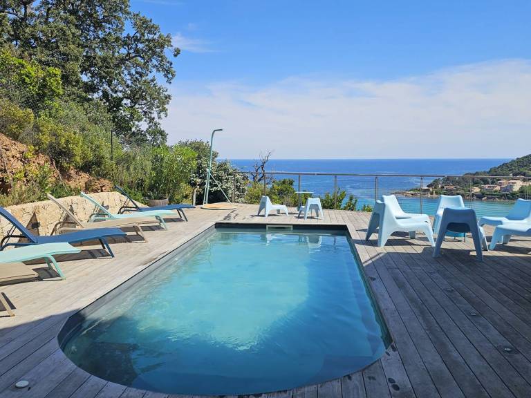 Villa with private pool — photo 2