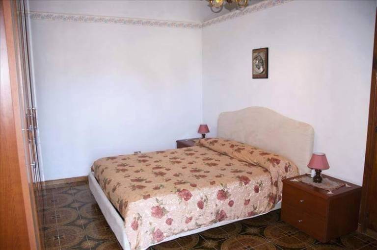 Family-oriented lovely rental apartment with patio | Sea view | Pet-friendly — photo 5