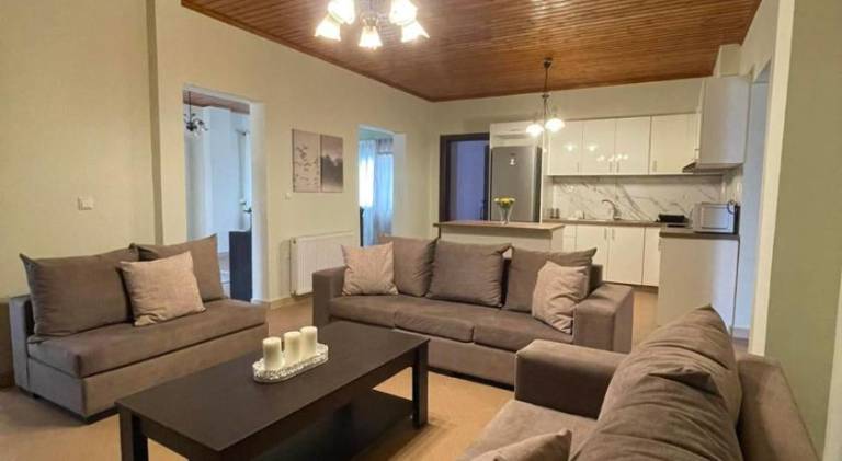 130 m&sup2; Villa
