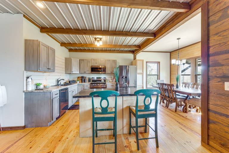 Hot Tub + Grill: Rustic Altoona Cabin w/ Views — photo 3