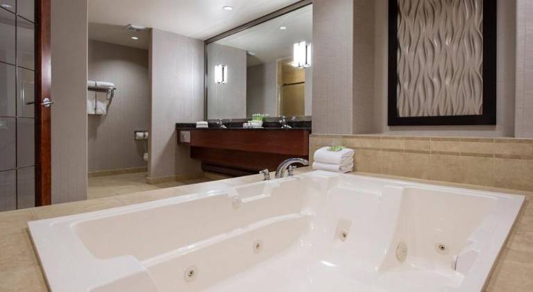 Holiday Inn Express Hotel & Suites Sherwood Park-Edmonton Area By IHG — photo 4