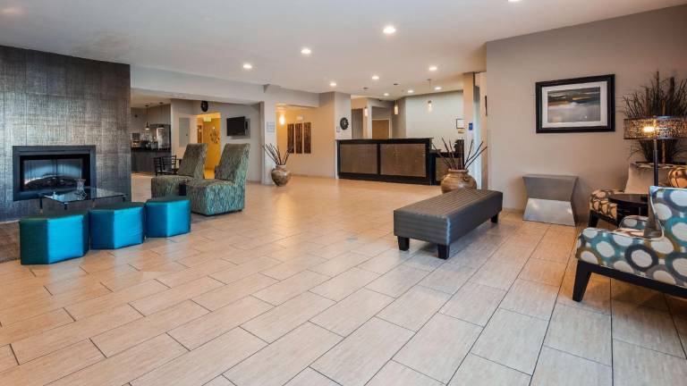 Best Western Plus Peppertree Airport Inn — photo 4
