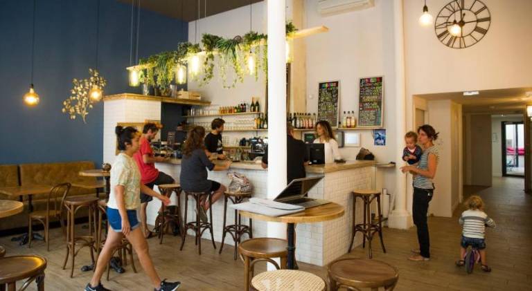 Georges Hostel & Cafe — photo 3