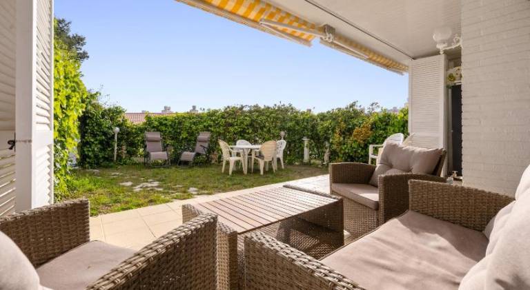 Holiday apartment with pool, terrace & yard | Perfect for remote work in Castell-Platja d'Aro