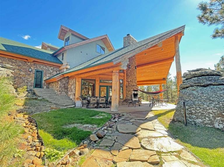 Cabin Keystone
