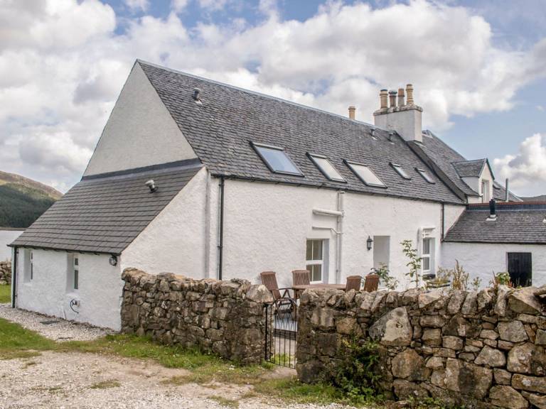 House  Broadford