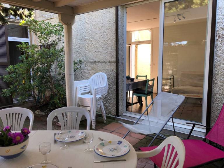 Seaside Villa T4, 8 Guests, 3 Terraces, 2 Bath, 350m to Beach, Leucate — photo 2