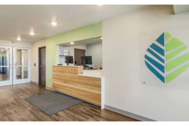 WoodSpring Suites Libertyville - Chicago — photo 4