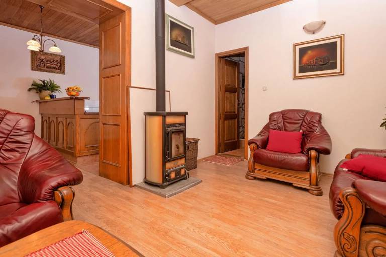 Four-bedroom house with terrace Svirče, Hvar (K-17682) — photo 4
