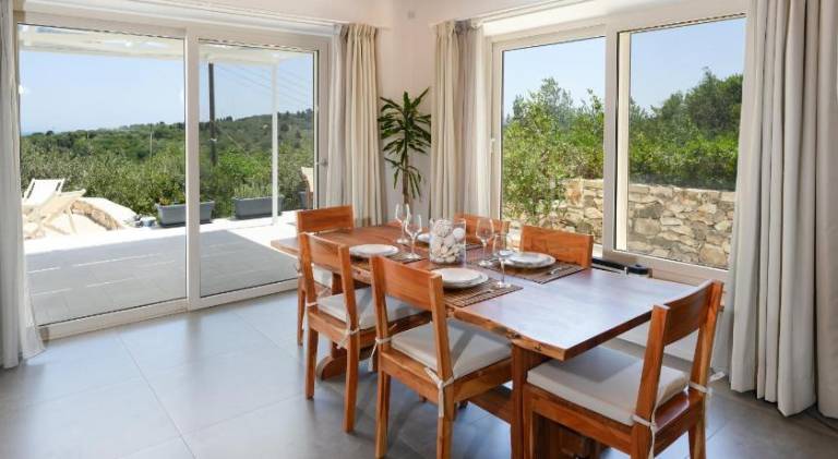 Villa with barbecue, terrace & yard — photo 4