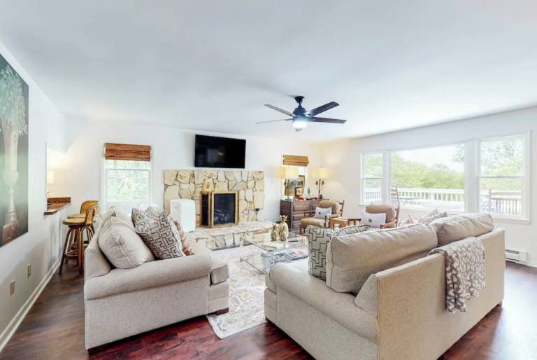 House Blowing Rock