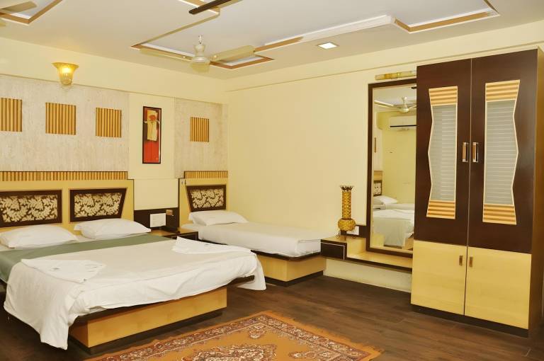 HOTEL SAI SURAJ PALACE — photo 4
