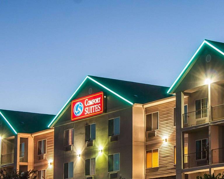 Comfort Suites Redmond Airport in Redmond, OR