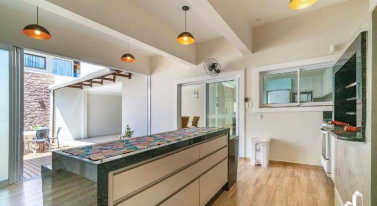 House | Next to the beach | Pets allowed — photo 5