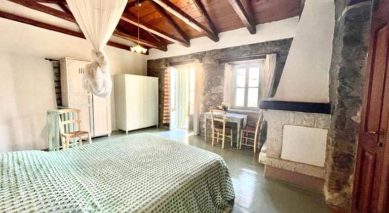 Nice vacation home with grill, terrace & garden | Perfect for remote work | Dogs allowed in Ierapetra