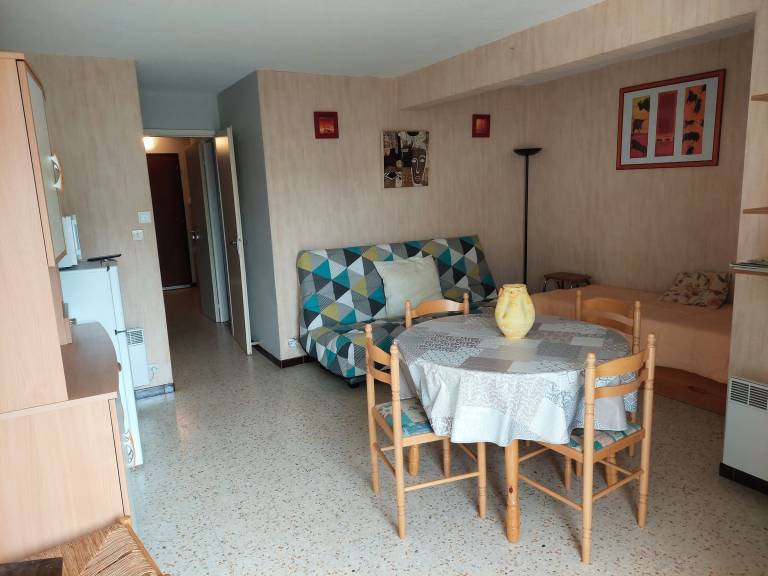 Studio with 1 room for 5 persons — photo 2